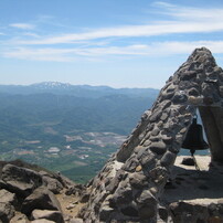 世界遺産の白神山地を望む