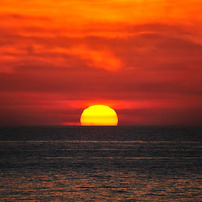 夕焼け・・落日・・月