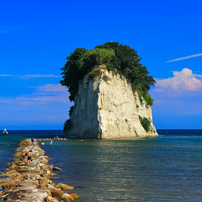 見附島