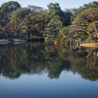 六義園