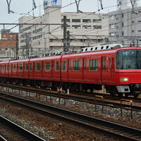 赤い電車。