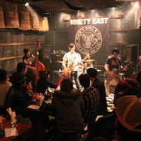 90east LIVE  09/11/2010