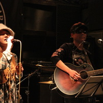 90east LIVE 14/11/2010