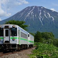 函館本線と羊蹄山