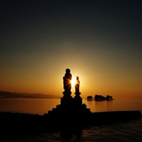 「宍道湖」掛軸　美品　日本画 風景画 島根県、宍道湖 6月26日の夕日。 #宍道湖 #宍道湖の夕日 #夕日 #宍道湖遊覧船 #はく