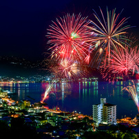 網代温泉海上花火大会2