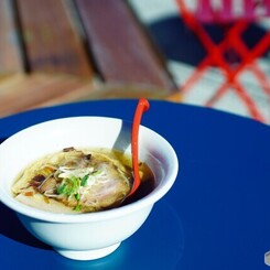 オールドレンズで　評判の塩ラーメン