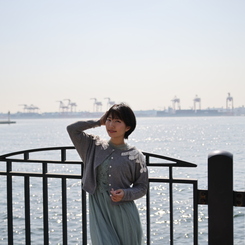 春咲佳代さん_001