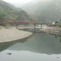 球磨川第一橋梁遠望