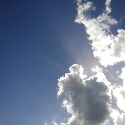太陽を隠す雲（8月10日）