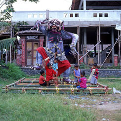 オゴオゴと子供たち