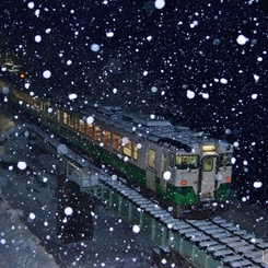 早朝の只見線　早戸駅到着！