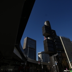 静岡新聞