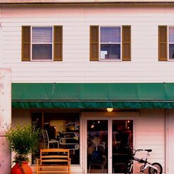 おしゃれな家具屋さん。
