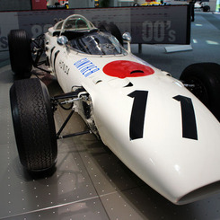 HONDA  RA272