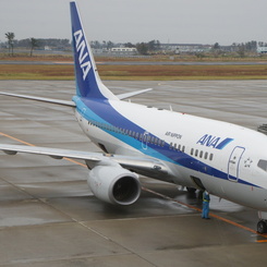 B737