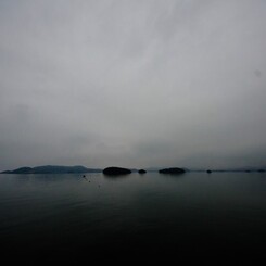 朝の大村湾
