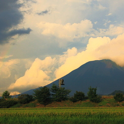 大山の晩夏　～虹～
