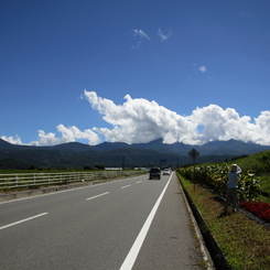 八ヶ岳に向かって