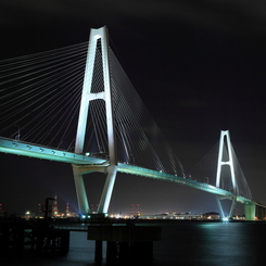 名港トリトン９