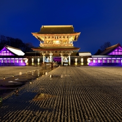 冬　夜の祈り　国宝・瑞龍寺１　山門