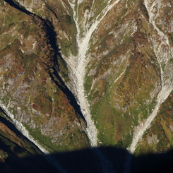 立山川源頭、カガミ谷の秋