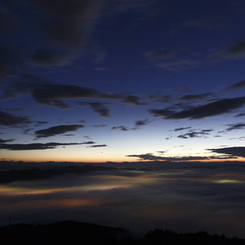 雲海～夜と朝の狭間