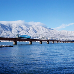 雪山をながめて