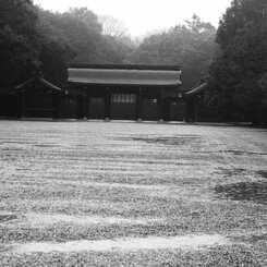 雨の橿原神宮 Ⅲ