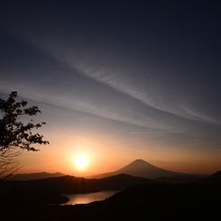 夕焼け×富士×飛行機雲