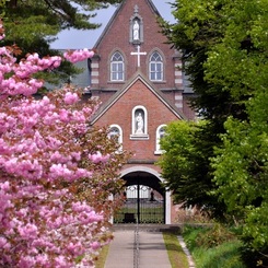 春のトラピスト修道院