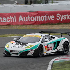 公式練習＿1　マクラーレンGT300