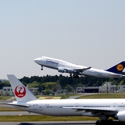 LH ７４７－４００