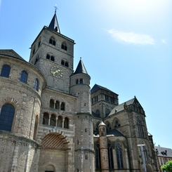 ドイツの旅　世界遺産 聖ペテロ大聖堂と聖母マリア教会　その２