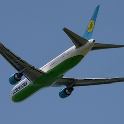 離陸（60）UZBEKISTAN 767-38P 
