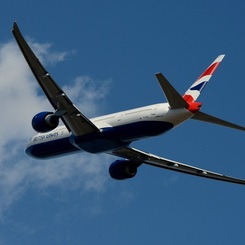 British 777-336 離陸