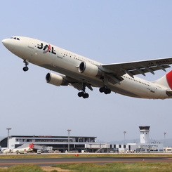 JAL A300-600R 出雲を飛び立つ