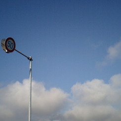 標識と空