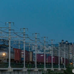 2020.5.7  EF66 129と月