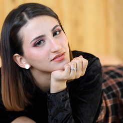 laura01