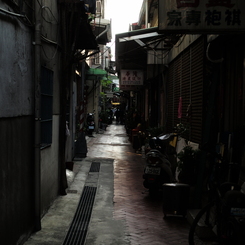 高雄 鹽埕埔 路地裏