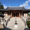 古墳の上に立つ本堂