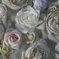 How many roses are there？