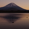 湖畔の夕暮れ