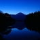 夜明けを待つ富士山 ２