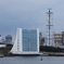 火力発電所とトンネル換気塔
