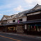白壁の町で
