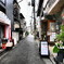 新宿から10分の裏路地にて