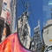 リアガラスに映る街景