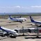 空港に飛行機たくさん